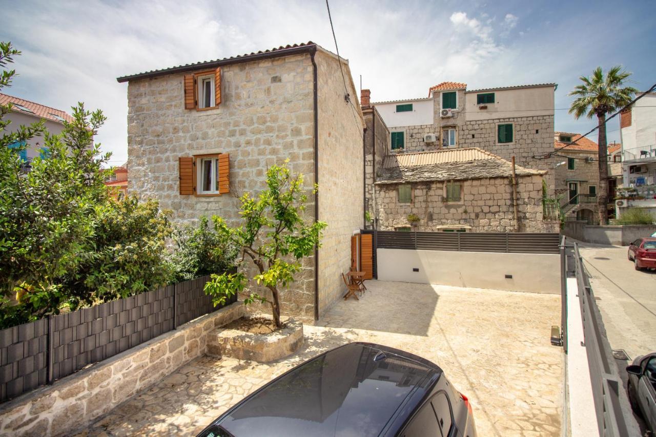 Maki Stone House - Parking On Request ! Split