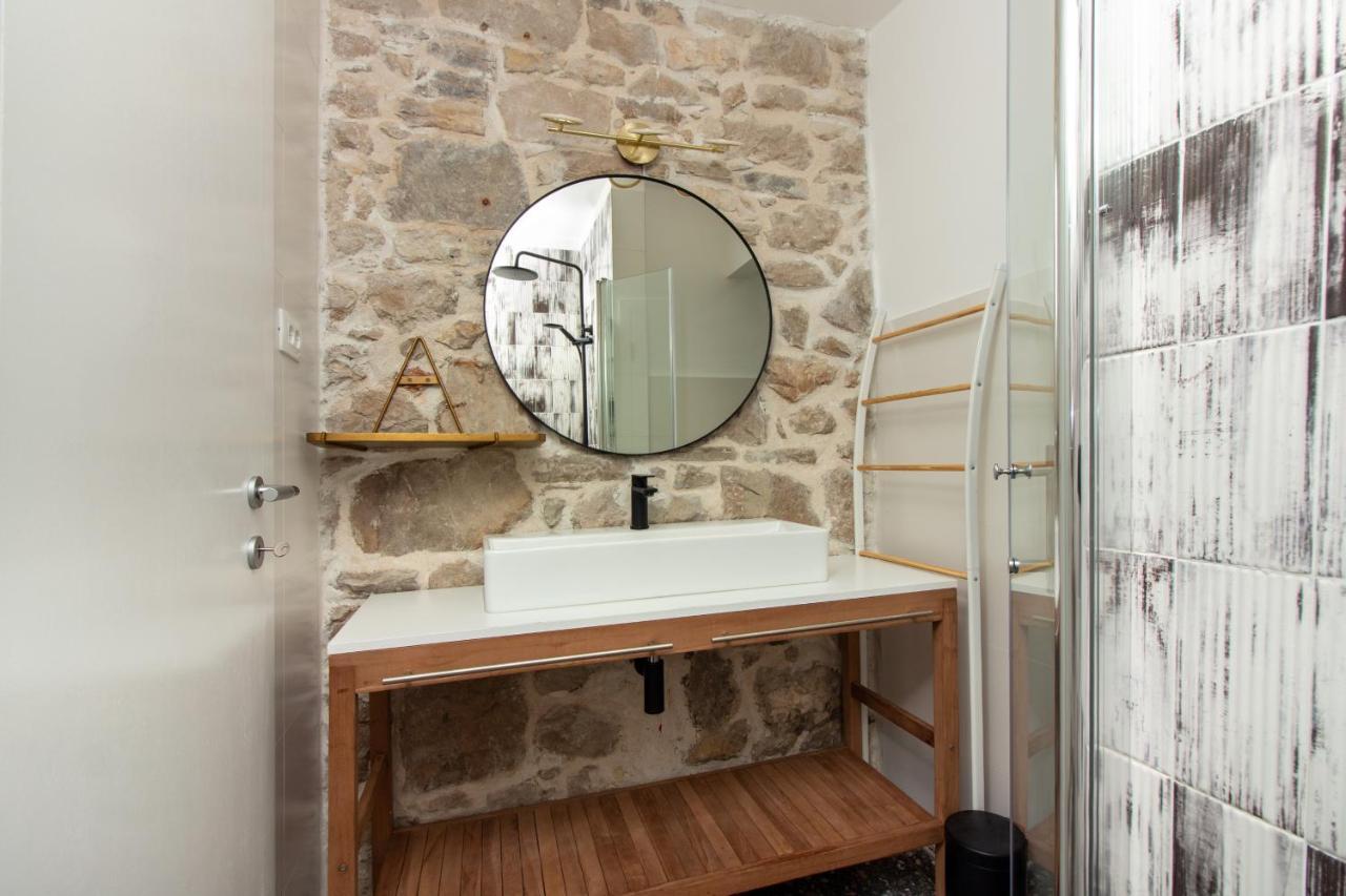 Maki Stone House - Parking On Request ! Apartment Split