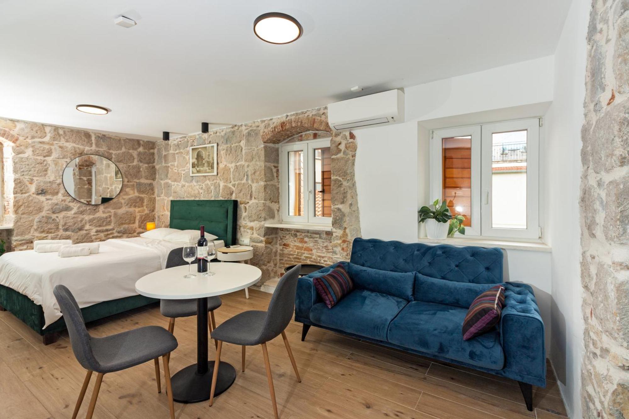 Maki Stone House - Parking On Request ! Apartment Split