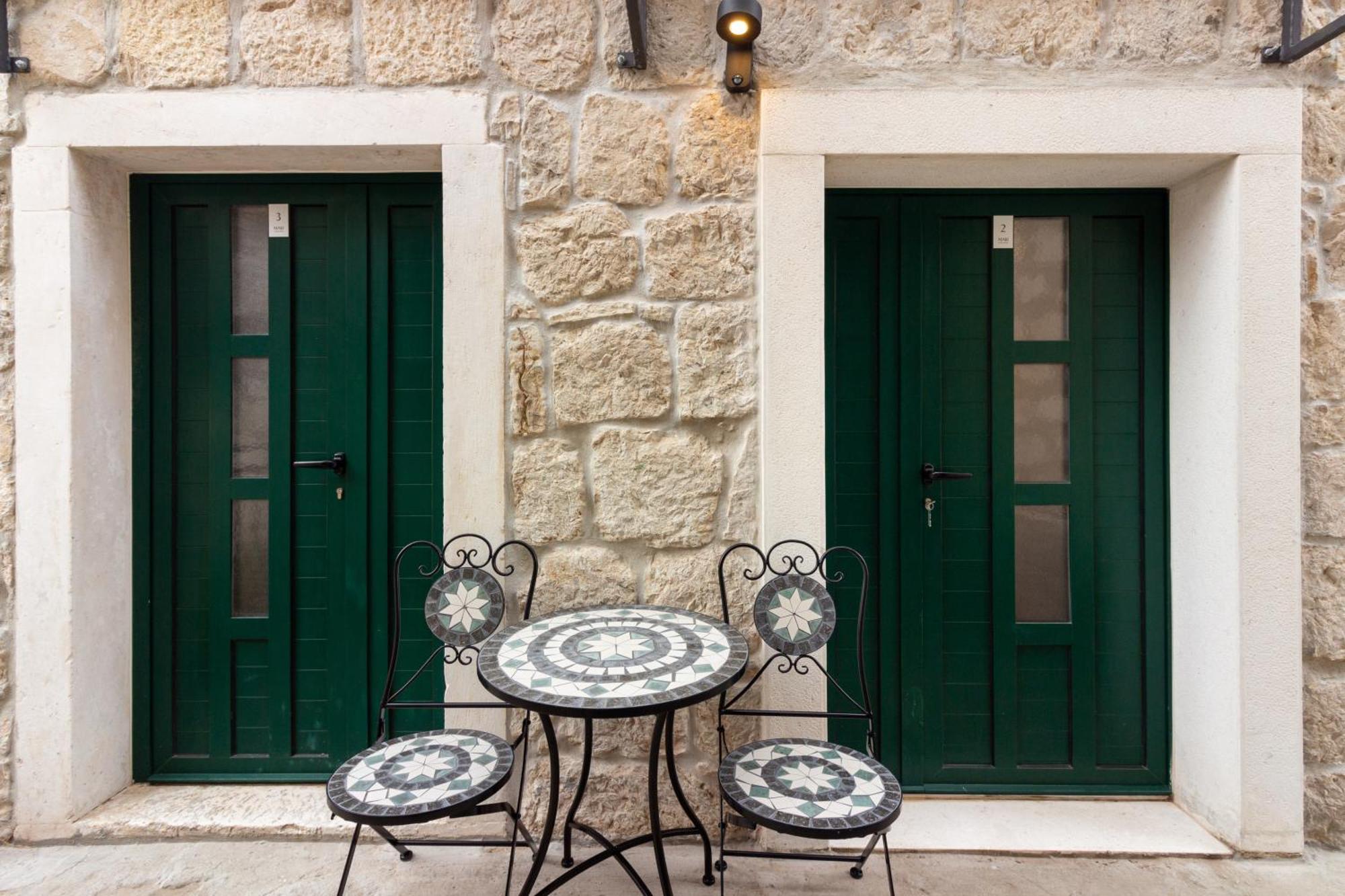 Maki Stone House - Parking On Request ! *
