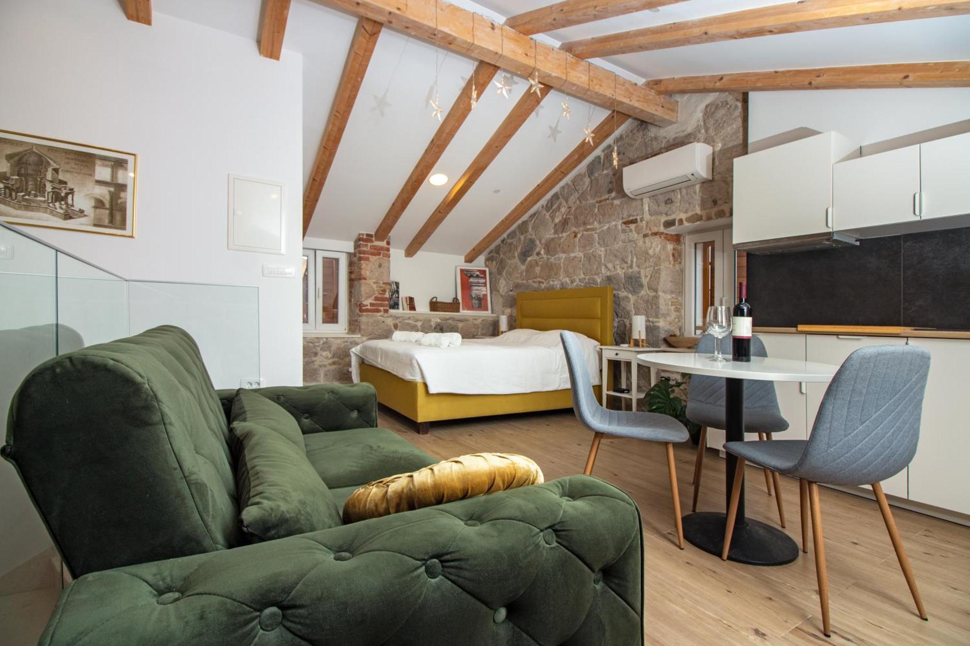 Apartment Maki Stone House - Parking On Request ! Split